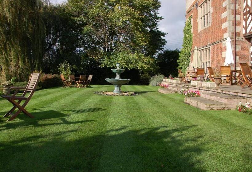 ホテル Albright Hussey Manor