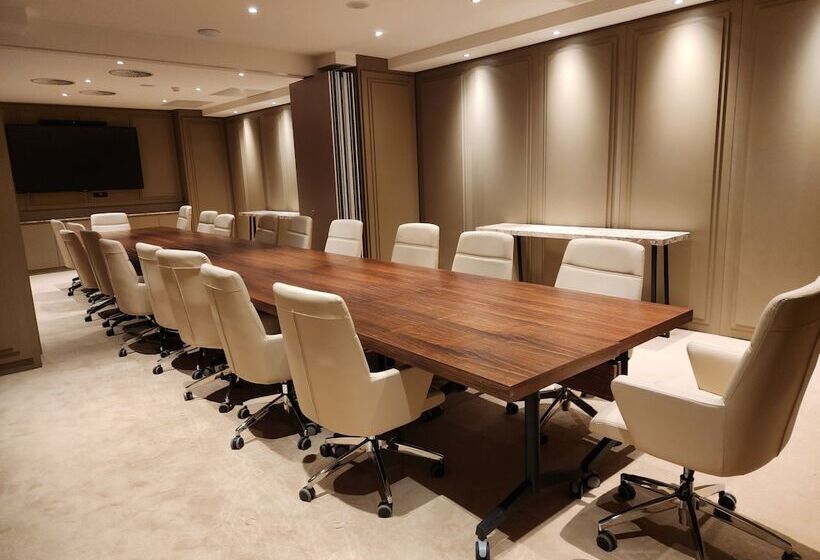 Art Hotel Rotterdam Fully Renovated