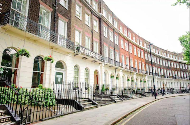 Отель Avonmore