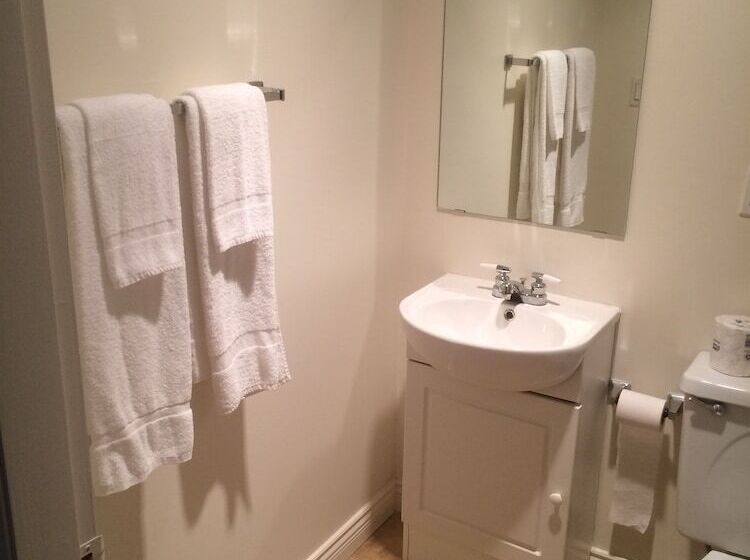 فندق Barriere Motor Inn