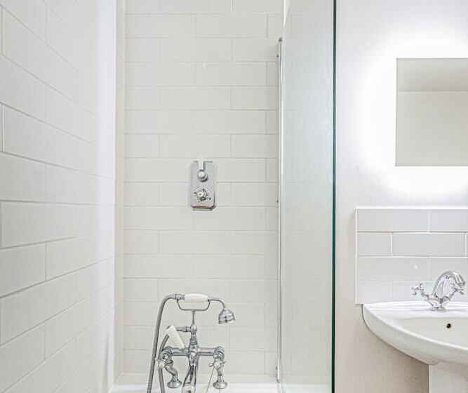 בית מלון כפרי Bartley Lodge