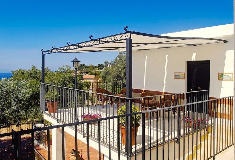 Отель B&b Baia Di Trentova