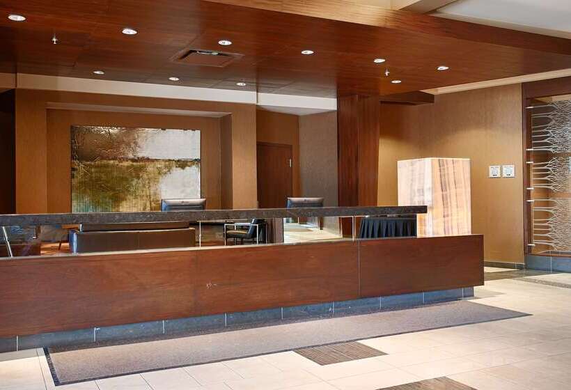 בית מלון כפרי Best Western Cold Lake Inn