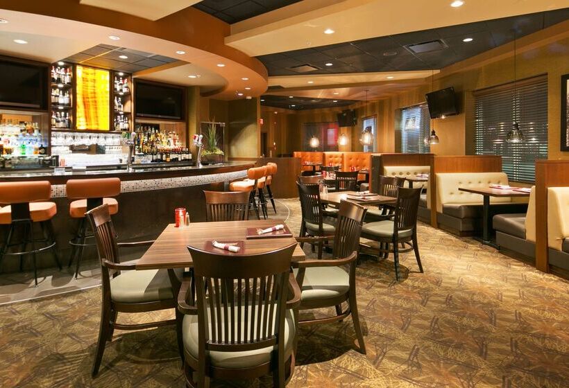 בית מלון כפרי Best Western Cold Lake Inn