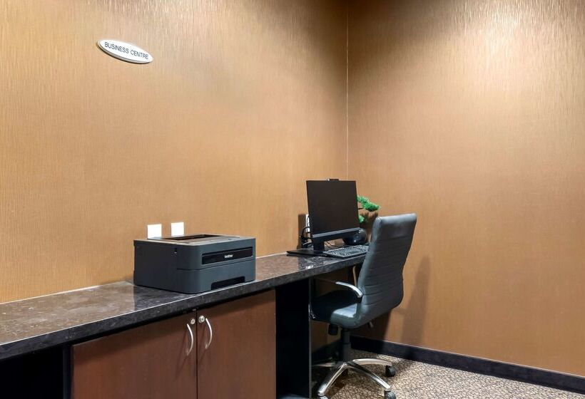 فندق Best Western Cold Lake Inn