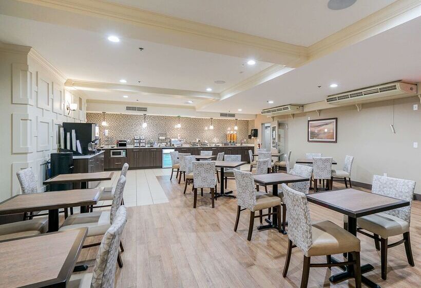 فندق Best Western Peace Arch Inn