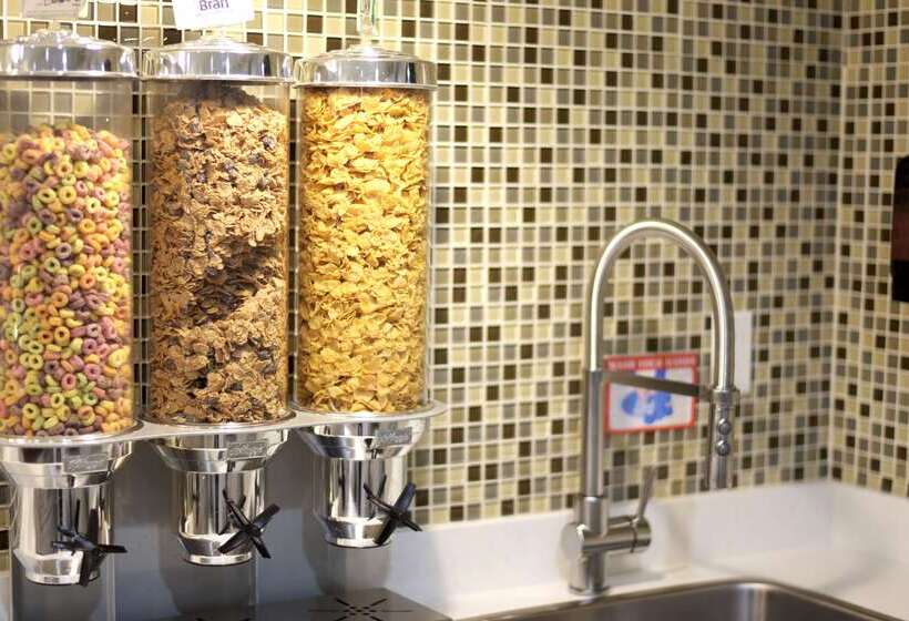 בית מלון כפרי Best Western Peace Arch Inn