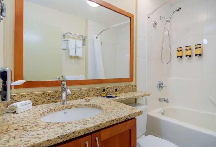 בית מלון כפרי Best Western Plus Chemainus Inn
