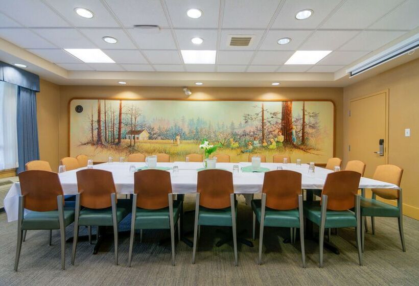 בית מלון כפרי Best Western Plus Chemainus Inn
