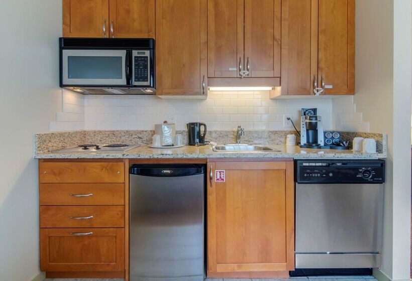 בית מלון כפרי Best Western Plus Chemainus Inn