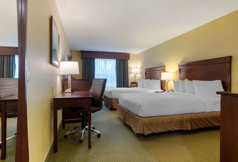 Best Western Plus Grand Sault Hotel & Suites