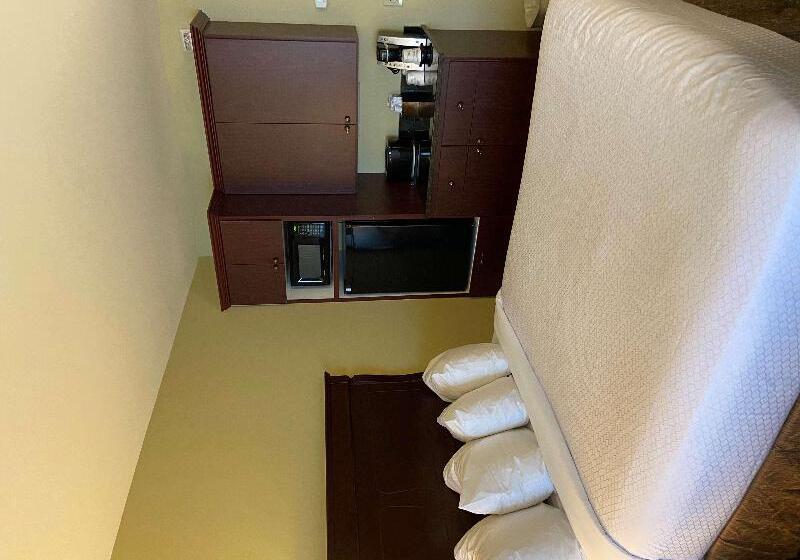 Best Western Plus Grand Sault Hotel & Suites