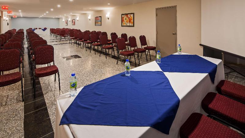 هتل Best Western Plus Montreal East