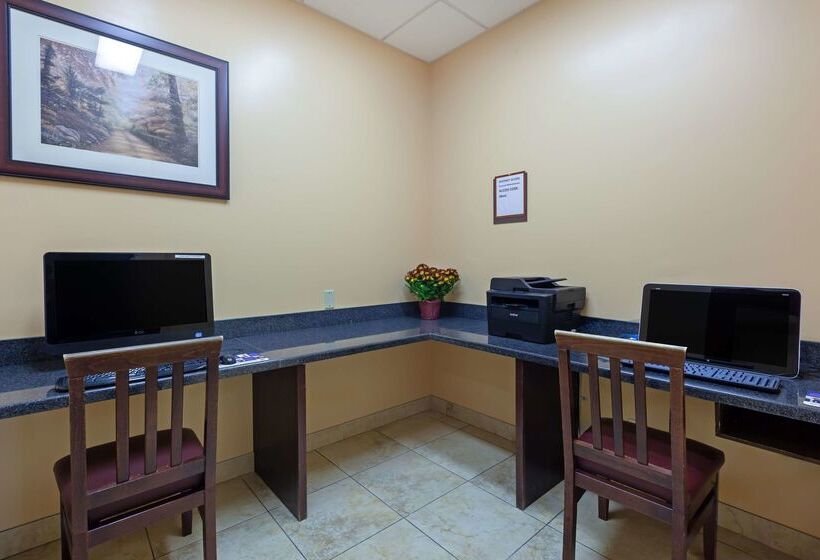 فندق Best Western Plus Muskoka Inn