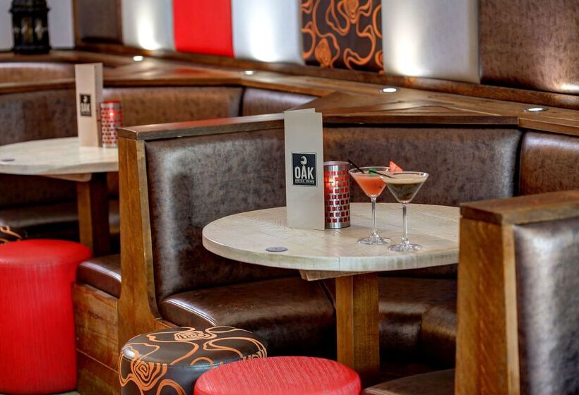 Отель Best Western Plus Oaklands