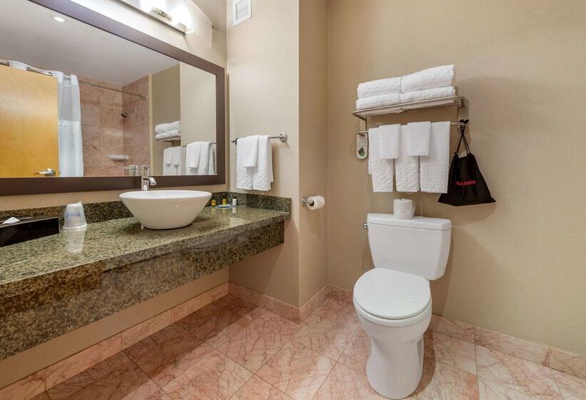 فندق Best Western Plus Perth Parkside Inn & Spa