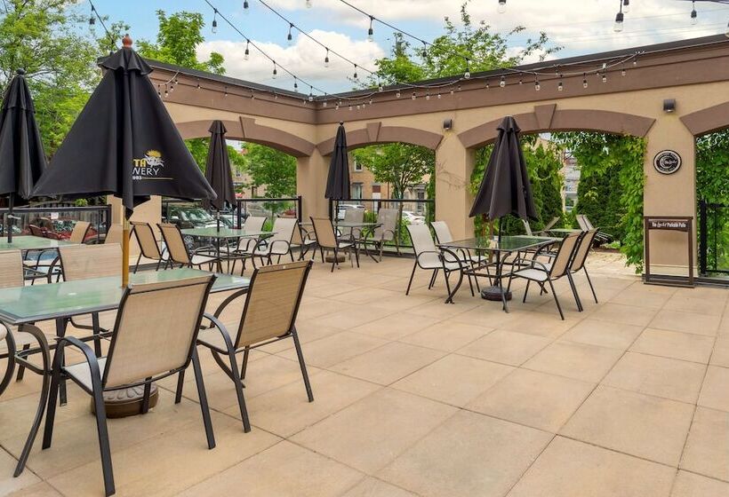 فندق Best Western Plus Perth Parkside Inn & Spa