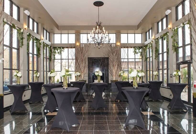 فندق Best Western Plus Perth Parkside Inn & Spa