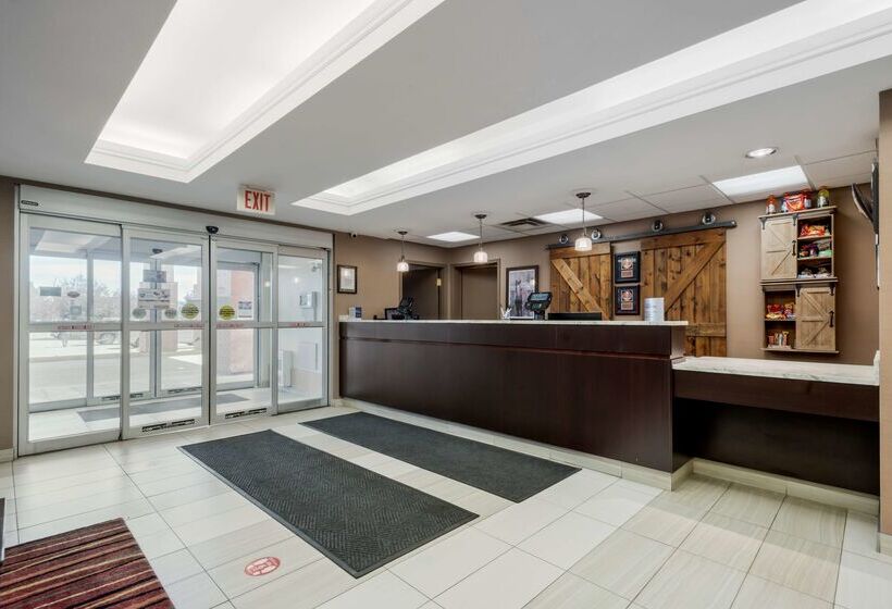 Szálloda Best Western Plus Red Deer Inn & Suite