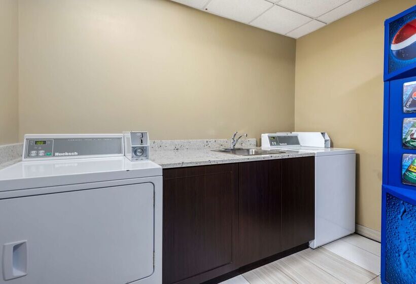 Szálloda Best Western Plus Red Deer Inn & Suite