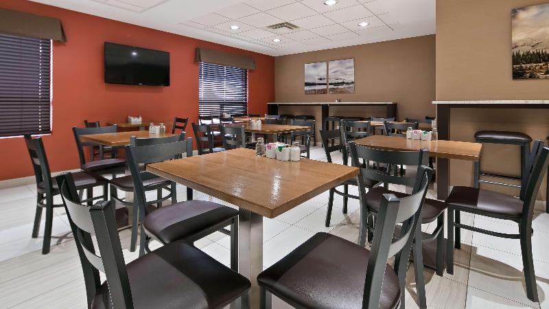 Szálloda Best Western Plus Red Deer Inn & Suite