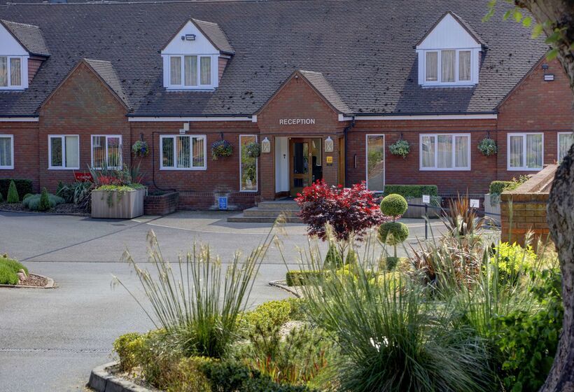 Windmill Village Hotel, Golf Club & Spa, Bw Signature Collection