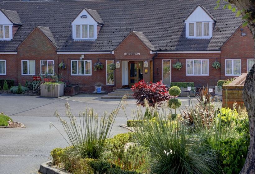 Windmill Village Hotel, Golf Club & Spa, Bw Signature Collection