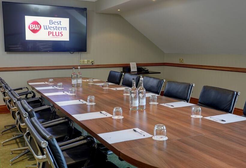 Windmill Village Hotel, Golf Club & Spa, Bw Signature Collection