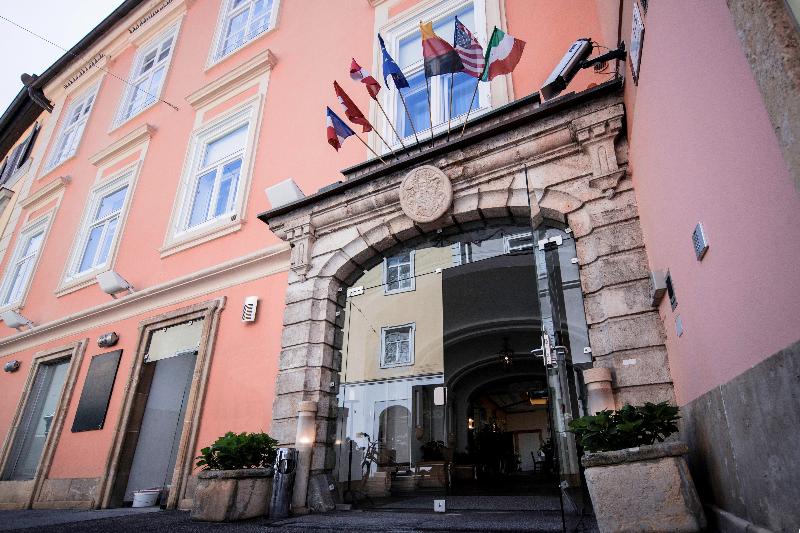 Boutique Hotel Dom   Rooms & Suites