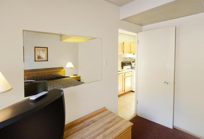 Hotel Canada S Best Value Desert Inn & Suites