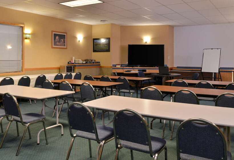 בית מלון כפרי Canadas Best Value Inn & Suites Castlegar