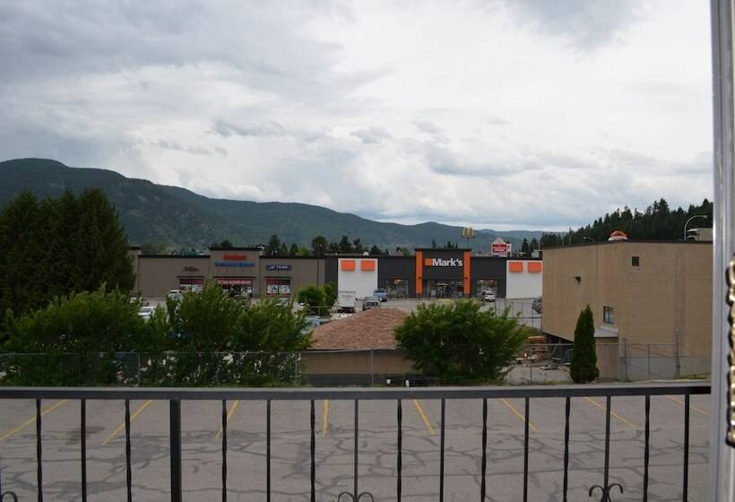 בית מלון כפרי Canadas Best Value Inn & Suites Castlegar