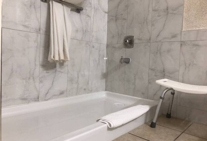 בית מלון כפרי Canadas Best Value Inn & Suites Castlegar