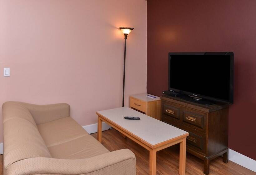 בית מלון כפרי Canadas Best Value Inn & Suites Castlegar