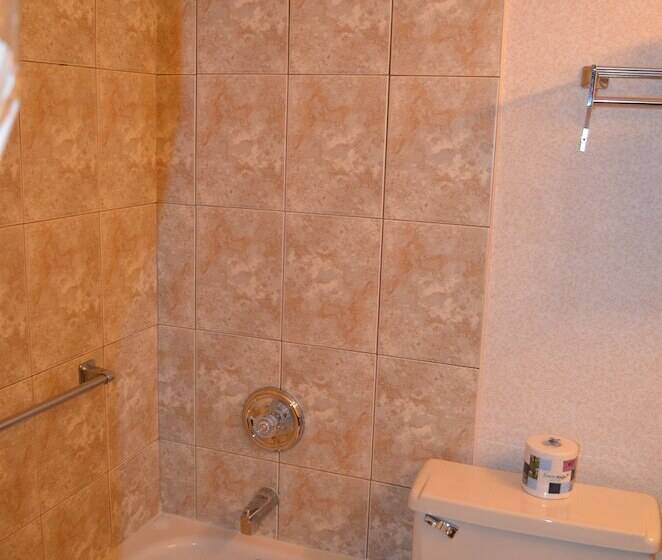 בית מלון כפרי Canadas Best Value Inn & Suites Castlegar