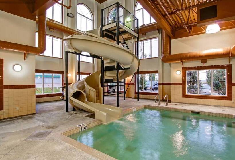 Rimbey Ridge Hotel & Suites