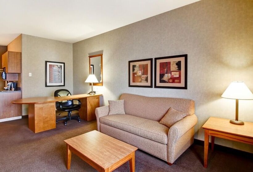 Rimbey Ridge Hotel & Suites