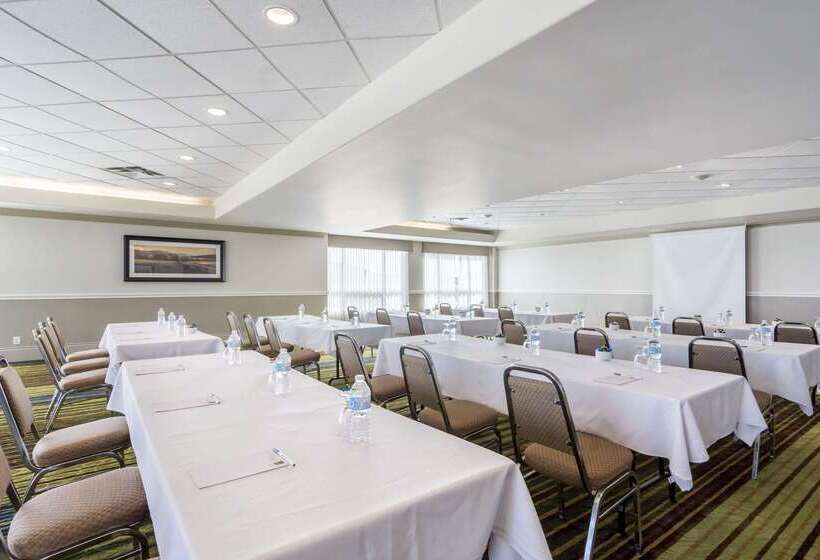 Clarion Hotel & Conference Centre