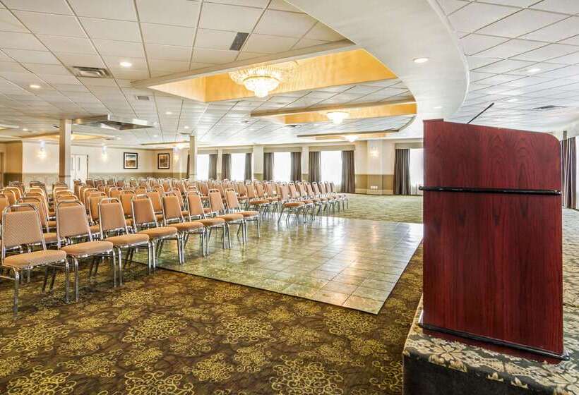 Clarion Hotel & Conference Centre