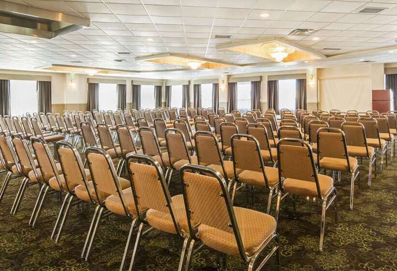 Clarion Hotel & Conference Centre