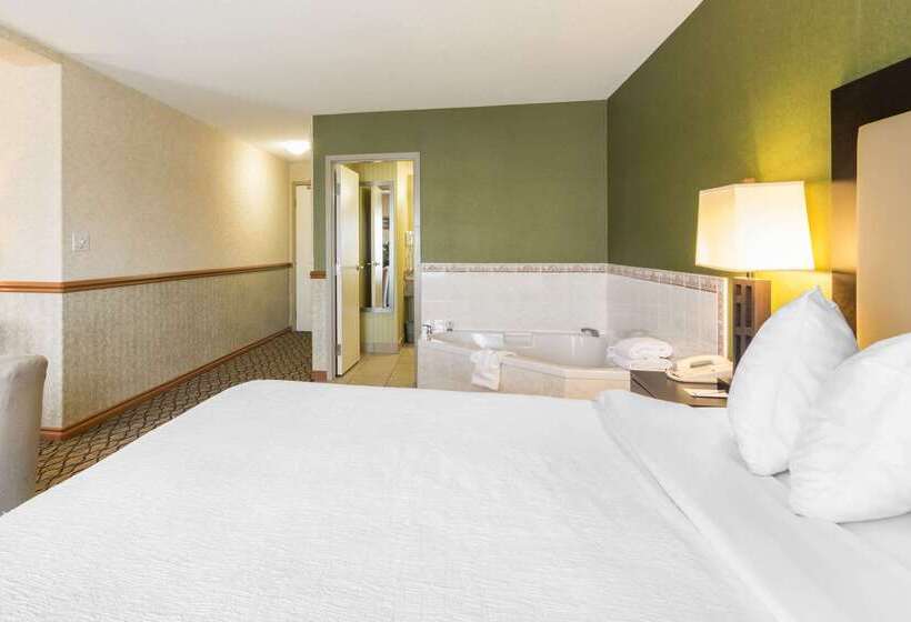 Clarion Hotel & Conference Centre