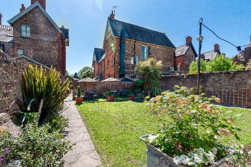 호텔 Clementine S Guest House