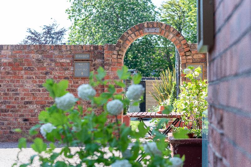 호텔 Clementine S Guest House