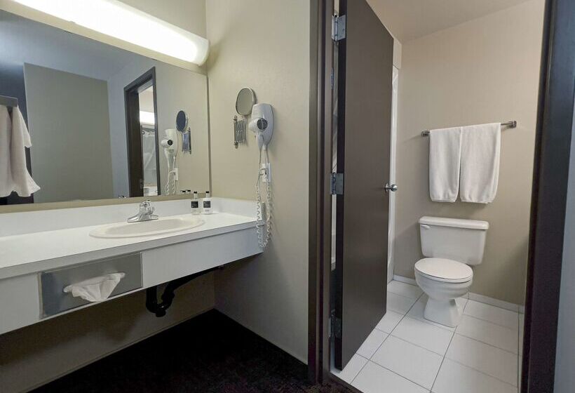 Hotel Coast Swift Current