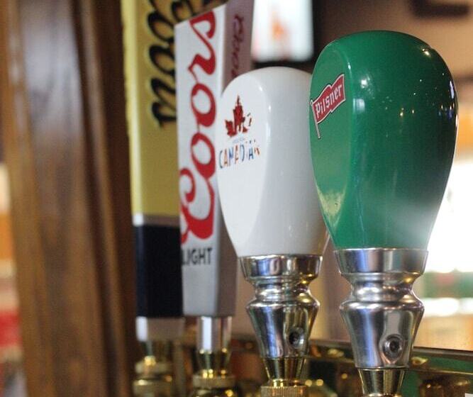 Hotel Coast Swift Current