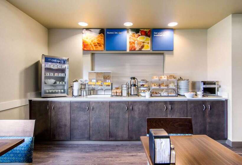 فندق Comfort Inn & Suites