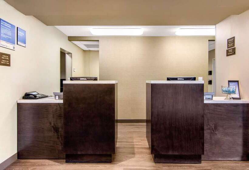 هتل Comfort Inn & Suites