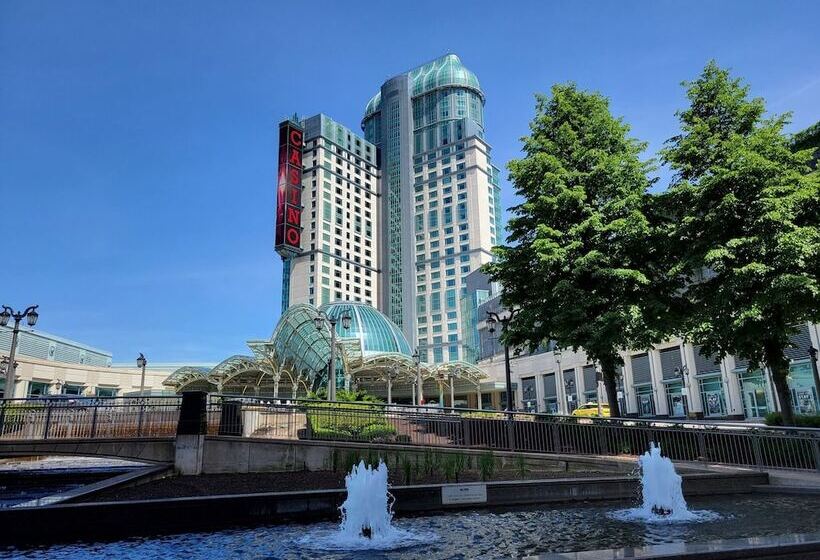 בית מלון כפרי Comfort Inn Fallsview