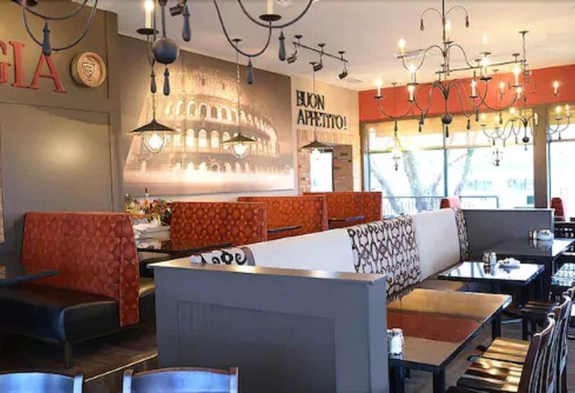 בית מלון כפרי Comfort Inn Fallsview