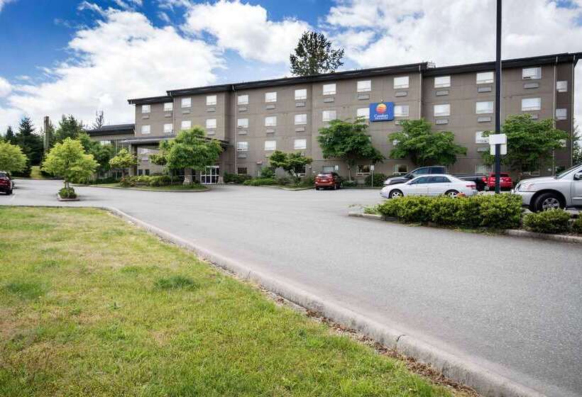 هتل Comfort Inn & Suites